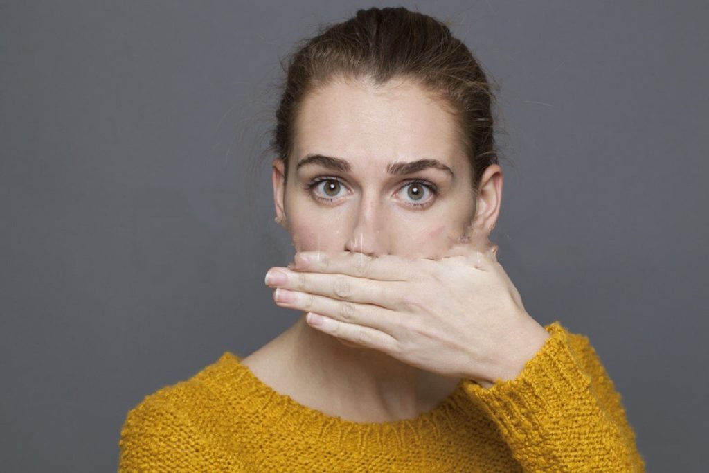 Why Some People Experience Fear Of Bad Breath?